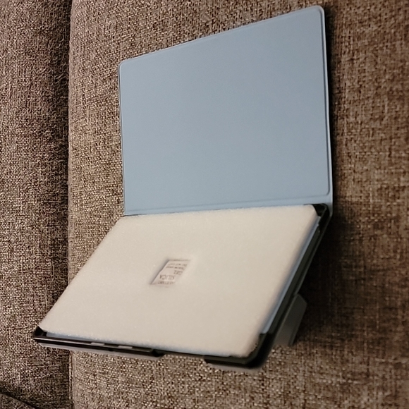 MOKO Samsung Galaxy A7 10.4" 2020 Tab case - Powder Blue - Picture 4 of 4